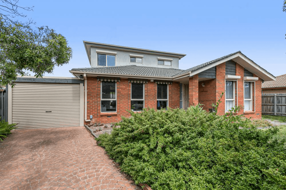 13 Rayner Close, ROWVILLE, VIC 3178