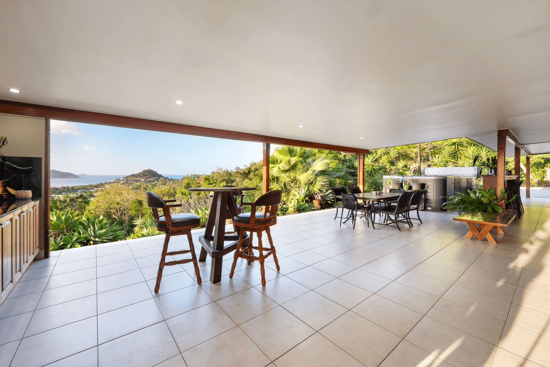 58 Ridge View Road, Cannonvale, QLD 4802