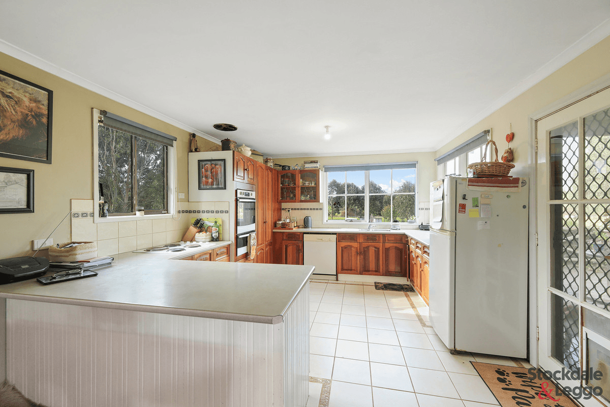 45 Pincinis Lane, Mirboo North, VIC 3871