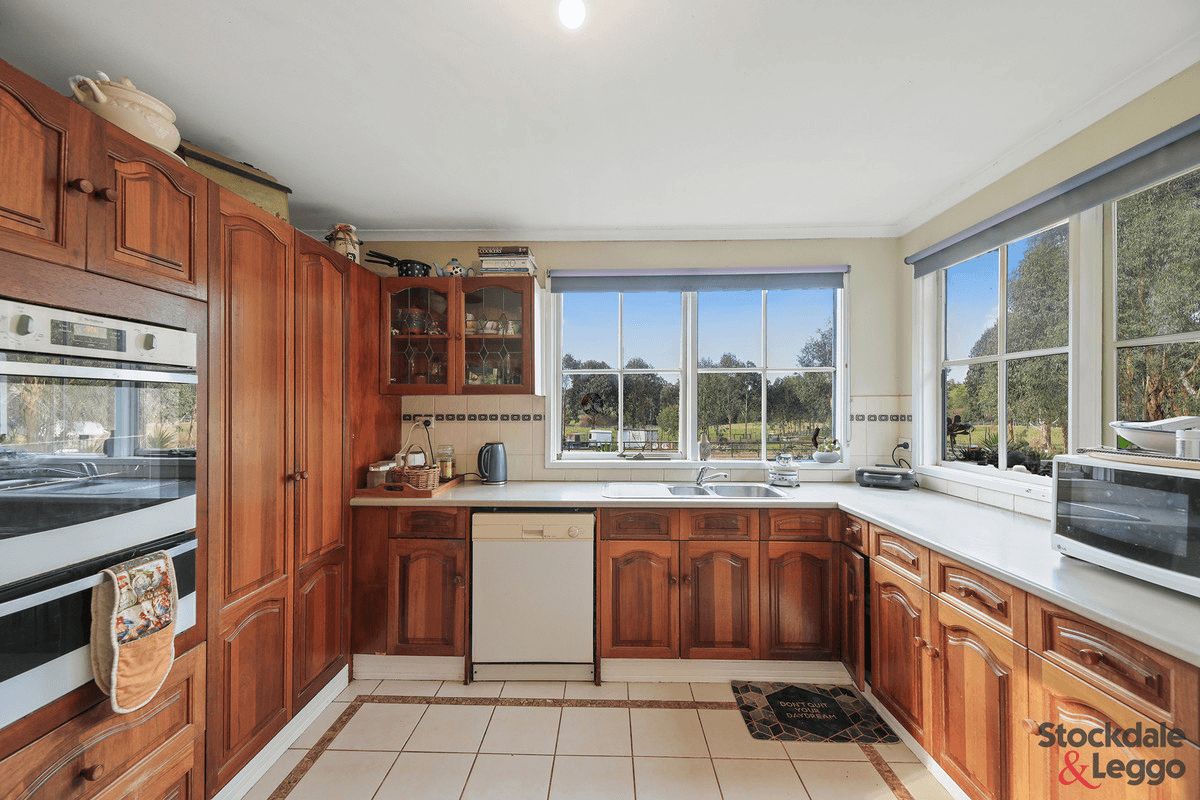 45 Pincinis Lane, Mirboo North, VIC 3871