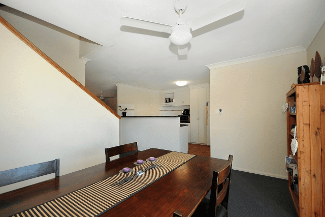 4/2-6 Roser Close, KEARNEYS SPRING, QLD 4350