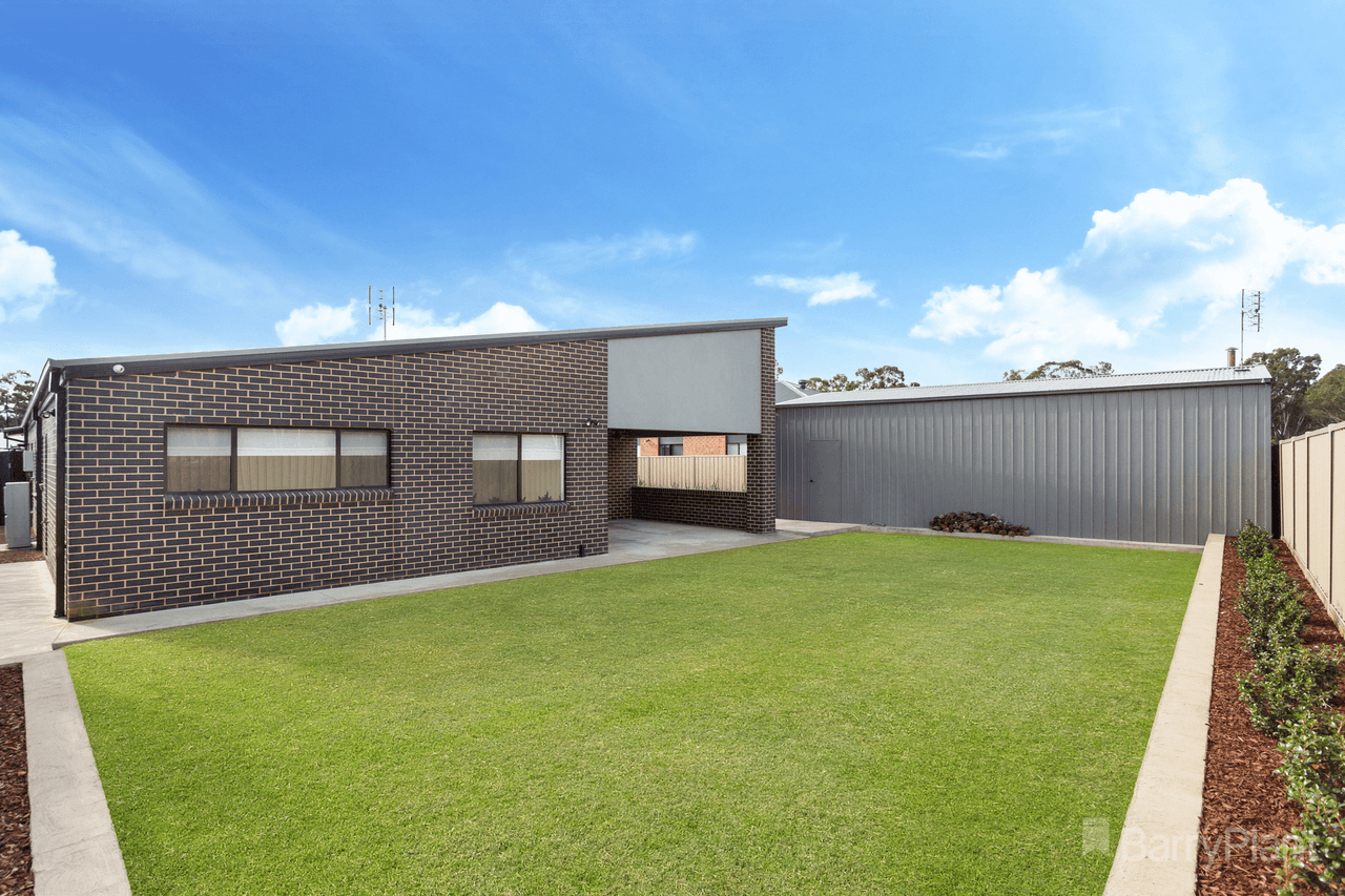 12 Hereford Drive, Ascot, VIC 3551