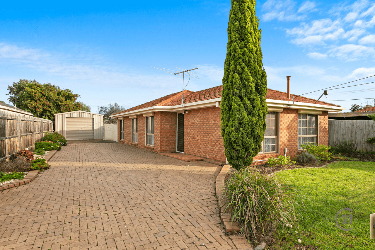 13 Newbury Street, Werribee, VIC 3030