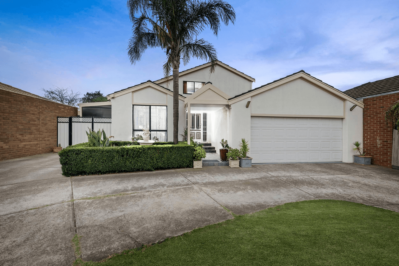 18 Armstrong Close, Keilor East, VIC 3033