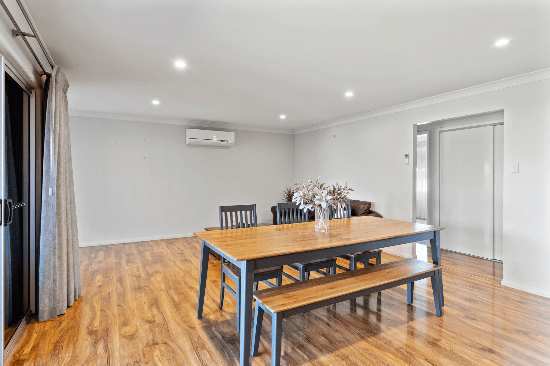 8 Pelling Court, WESTBROOK, QLD 4350