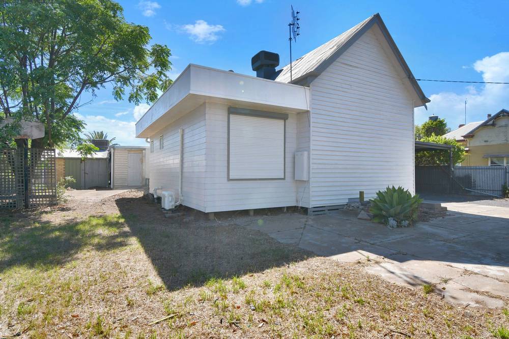 60 Upper Regions Street, Dimboola, VIC 3414