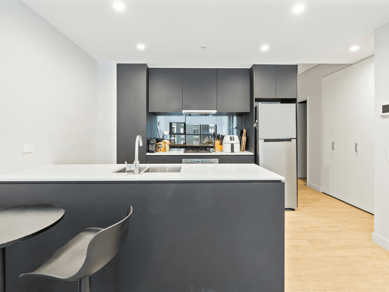 508/4 henderson Road, EDMONDSON PARK, NSW 2174