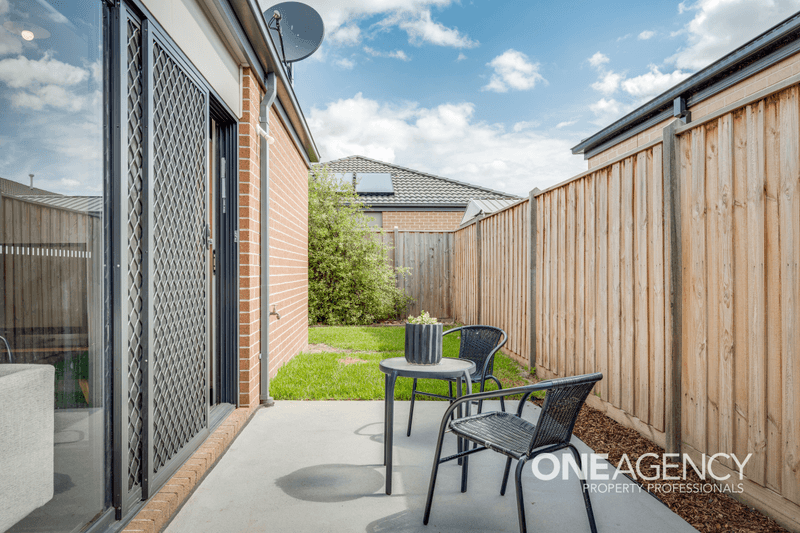 77 Pioneer Way, OFFICER, VIC 3809