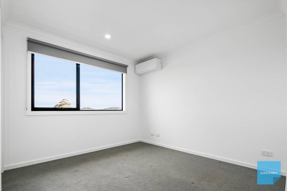 128 Merindah Blvd, DEANSIDE, VIC 3336