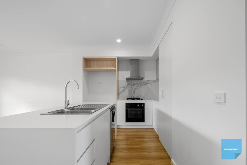 128 Merindah Blvd, DEANSIDE, VIC 3336