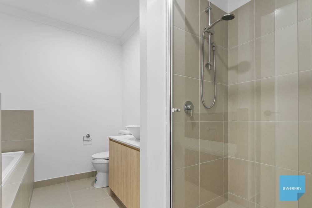 128 Merindah Blvd, DEANSIDE, VIC 3336