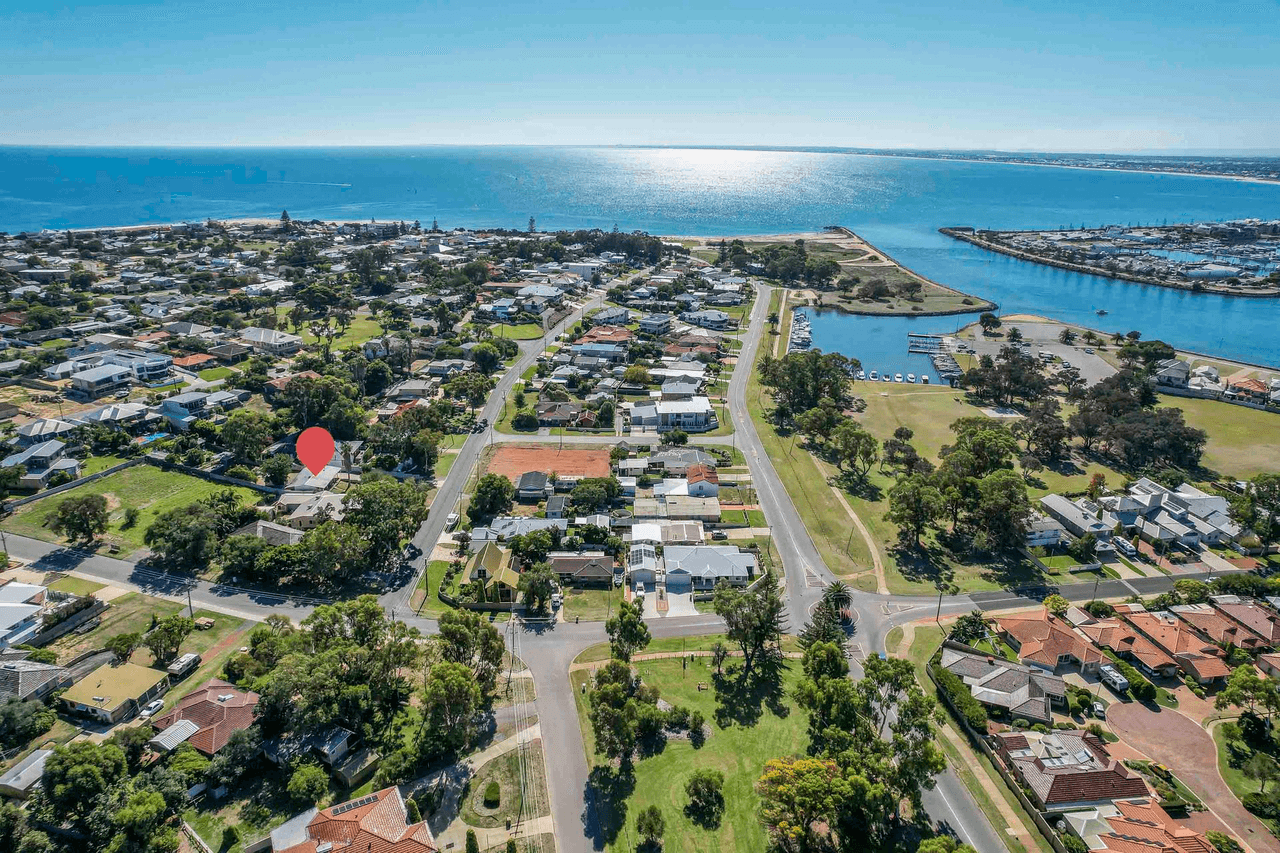 50 Hill Street, Halls Head, WA 6210