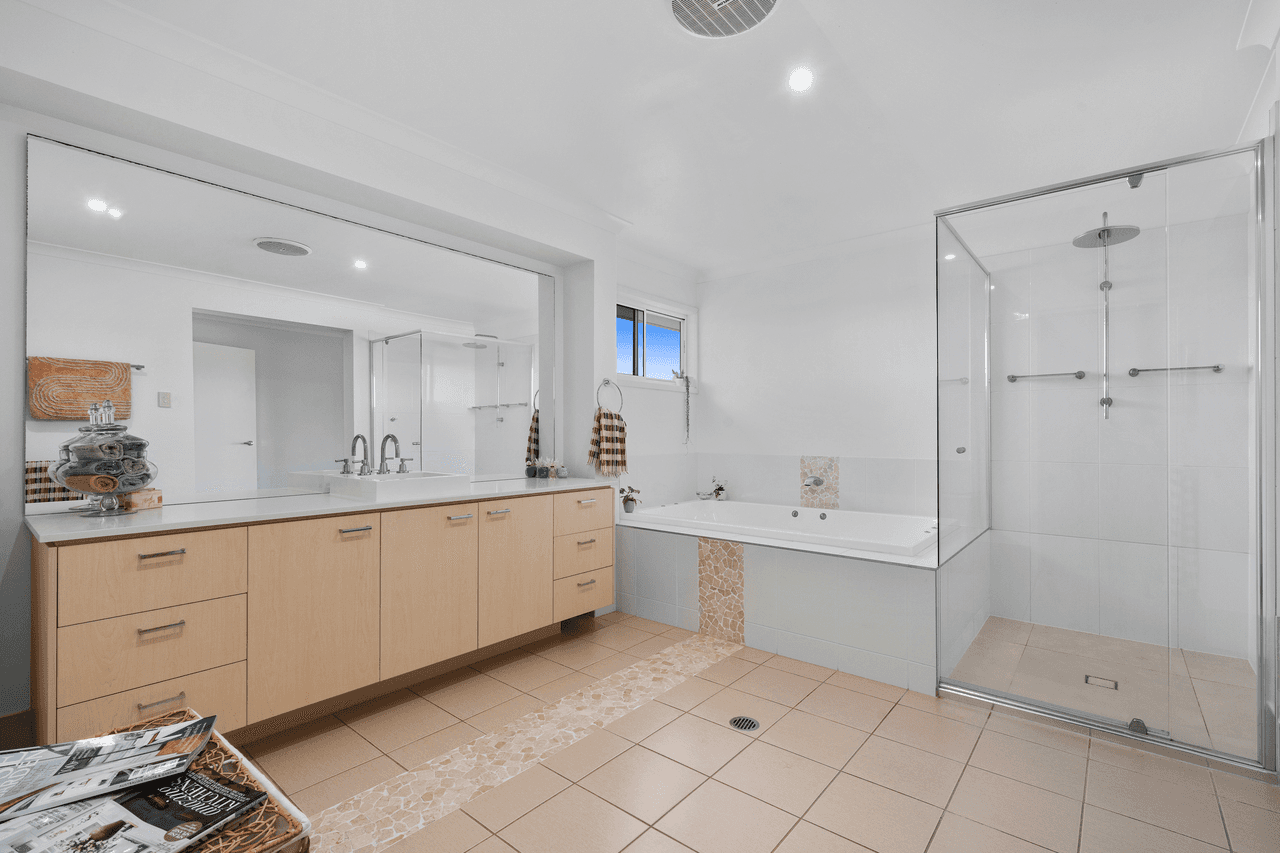 46 Michael Avenue, MORAYFIELD, QLD 4506