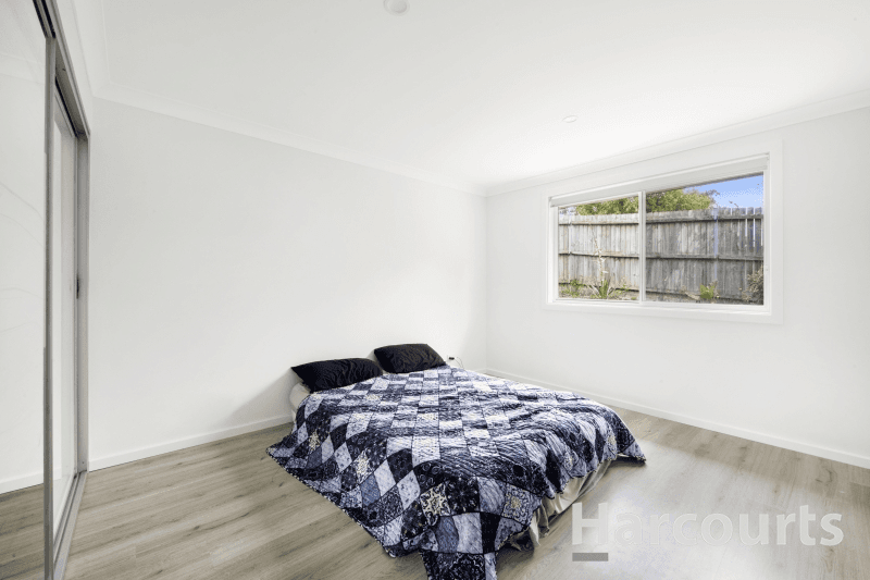 9 Faye Close, BATEAU BAY, NSW 2261