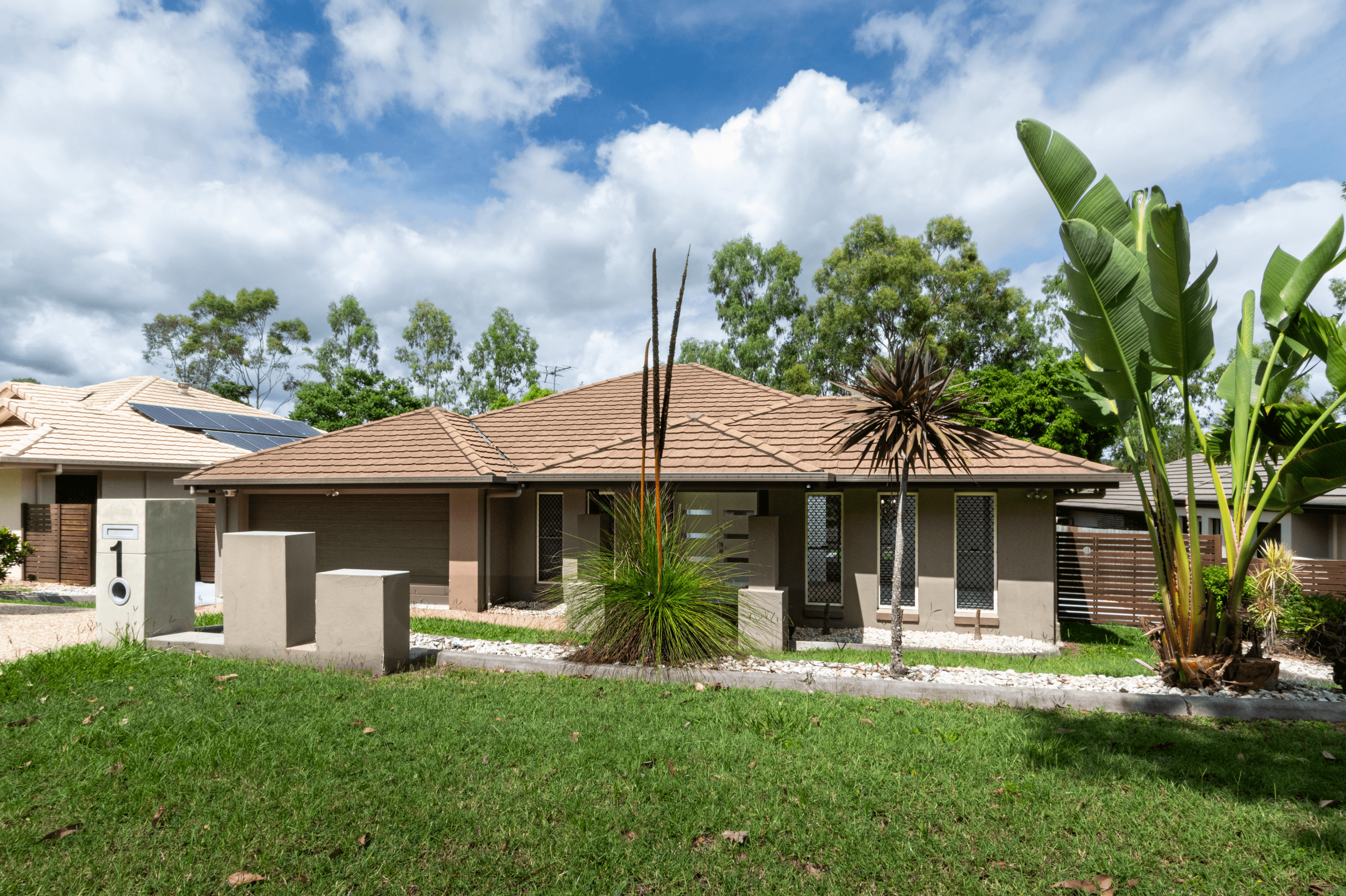 1 Waterhousia Crescent, BROOKWATER, QLD 4300