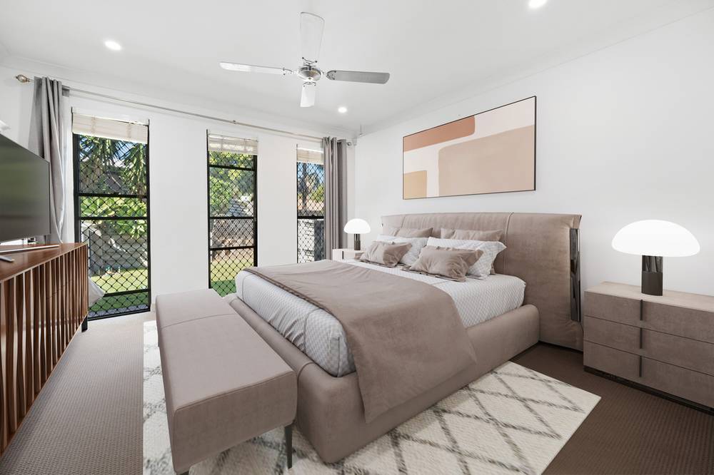 10 Angourie Crescent, PACIFIC PINES, QLD 4211