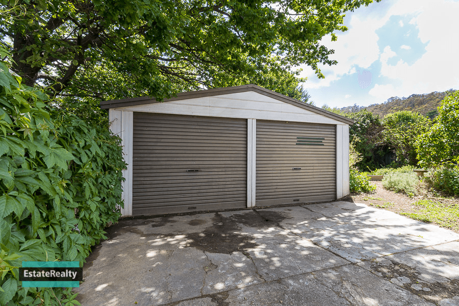 1 Braidwood Rd, Captains Flat, NSW 2623