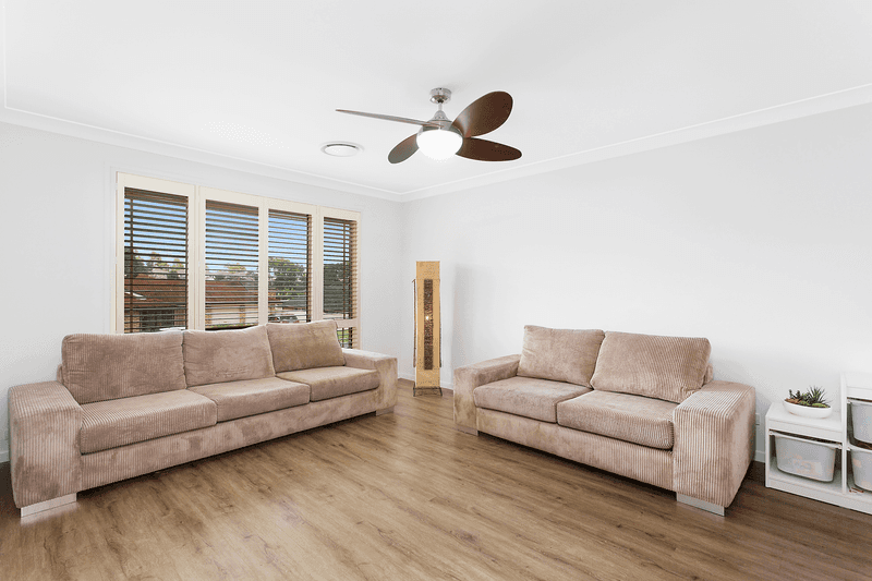 18 Kurrajong Circuit, Mount Annan, NSW 2567