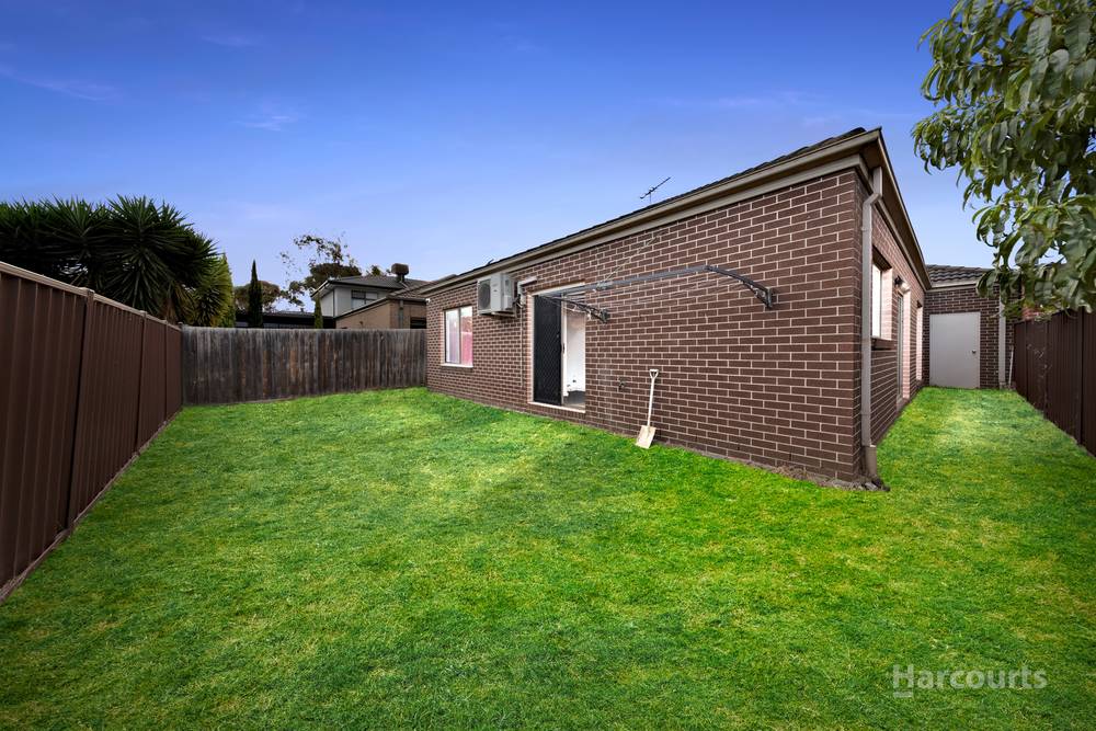 19 Nobel Banks Drive, Cairnlea, VIC 3023