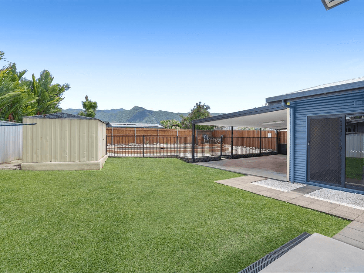 44 Bathurst Drive, Bentley Park, QLD 4869