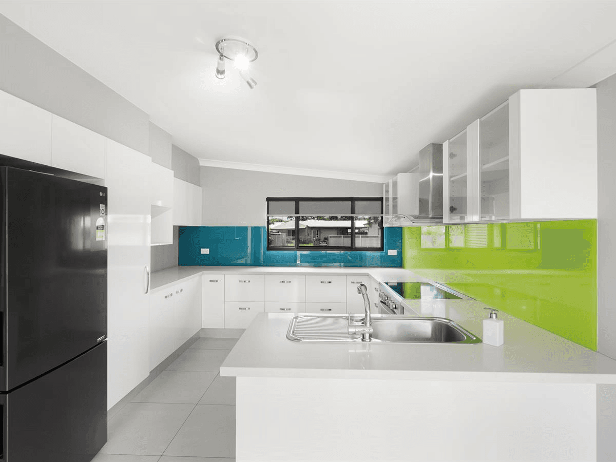 44 Bathurst Drive, Bentley Park, QLD 4869