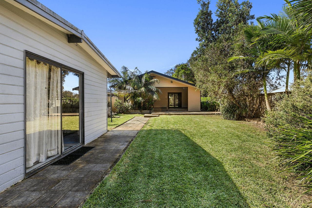 39 Sorrento Road, EMPIRE BAY, NSW 2257