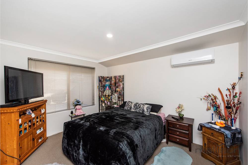30 Panozza Circle, MADDINGTON, WA 6109