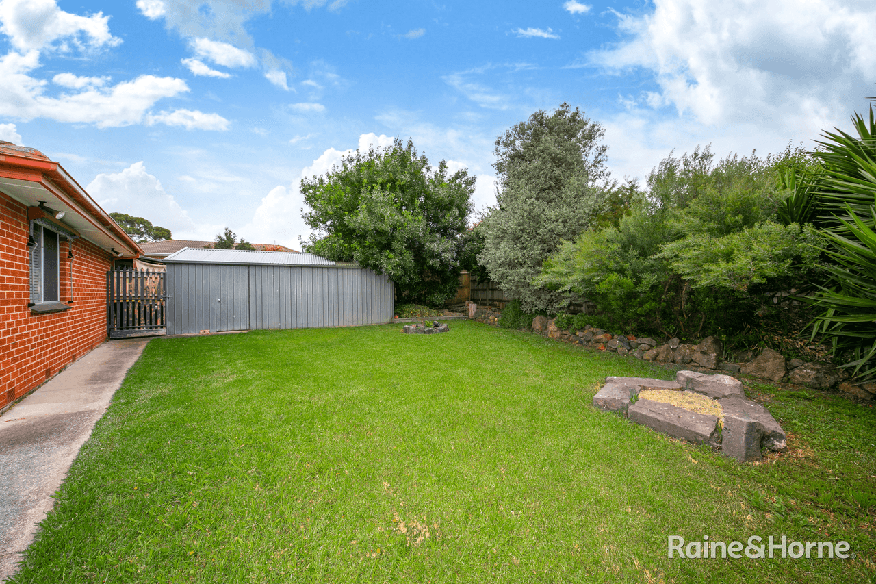 8 Oxley Street, SUNBURY, VIC 3429