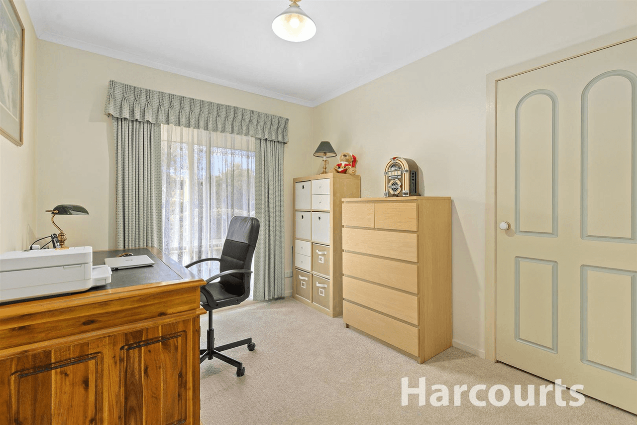 24  Watersedge Close, KNOXFIELD, VIC 3180