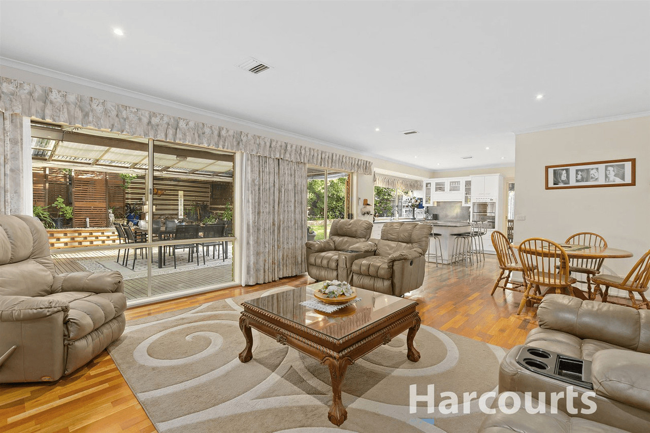 24  Watersedge Close, KNOXFIELD, VIC 3180