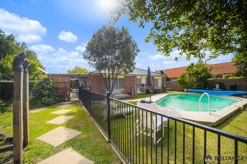 5 Prahn Court, Brookfield, VIC 3338