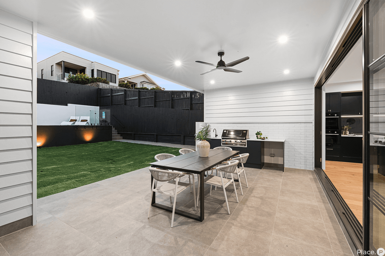 41 Sydney Avenue, Camp Hill, QLD 4152