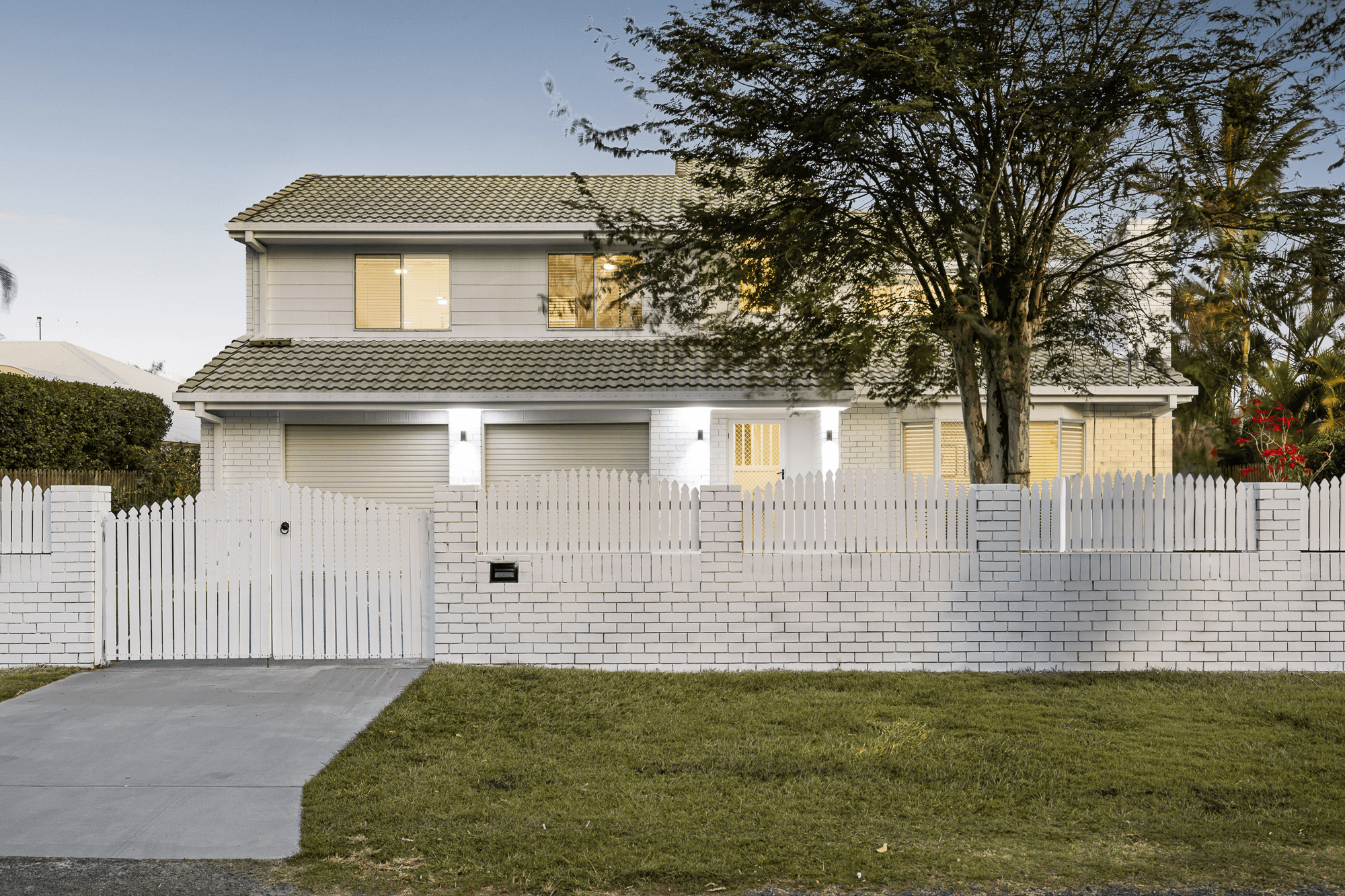 34 Bayside Drive, BEACHMERE, QLD 4510