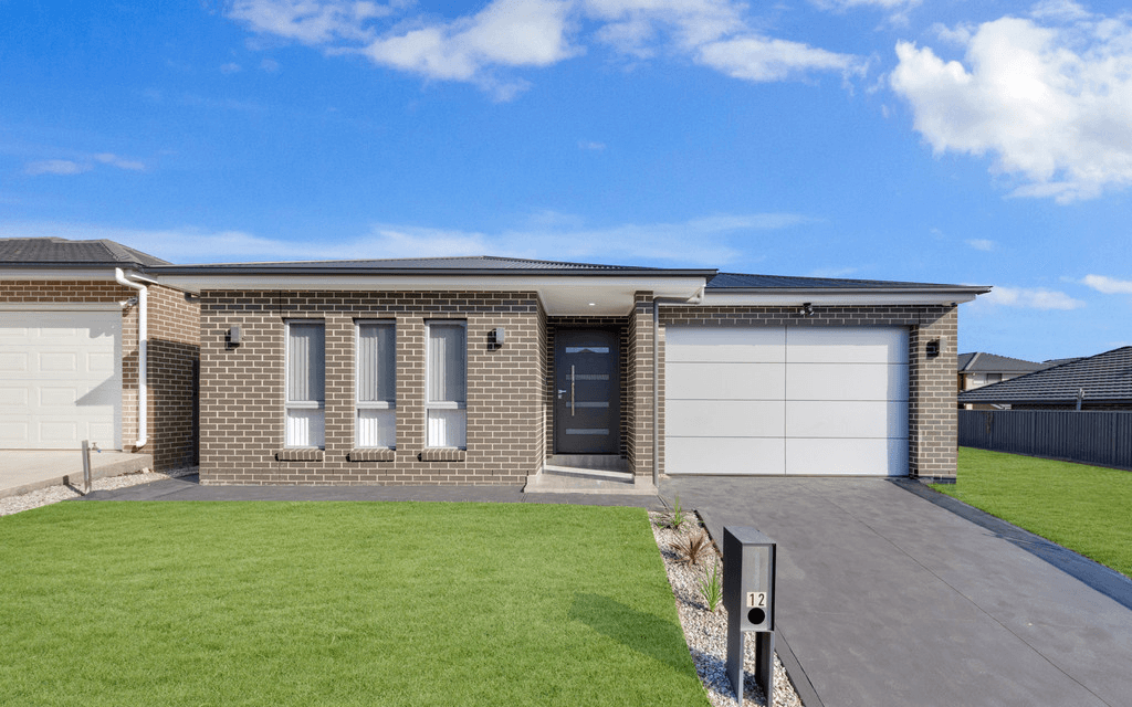 12 Matrush Street, DENHAM COURT, NSW 2565