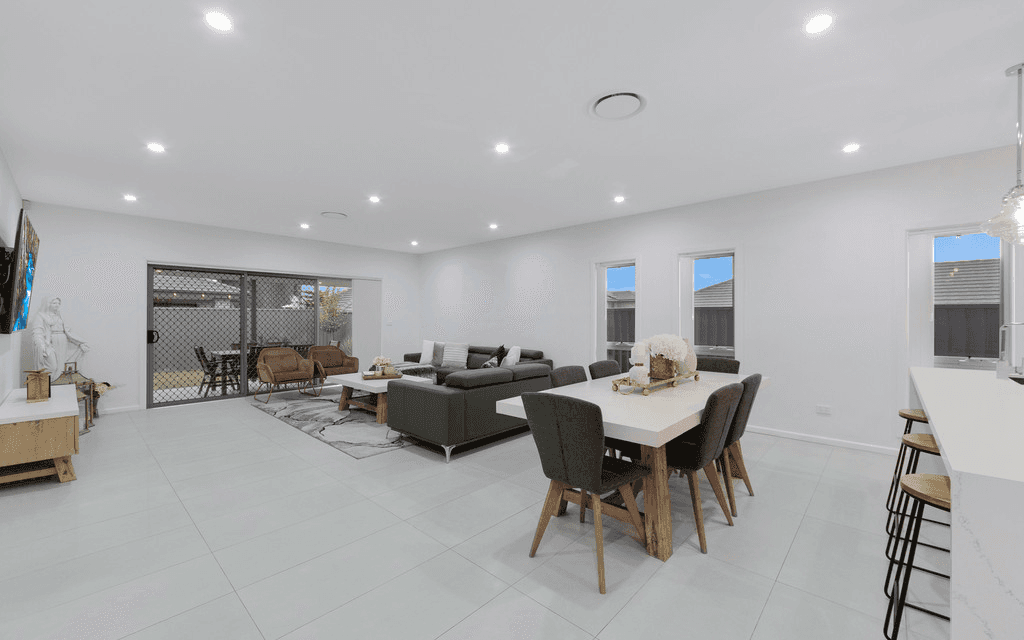 12 Matrush Street, DENHAM COURT, NSW 2565