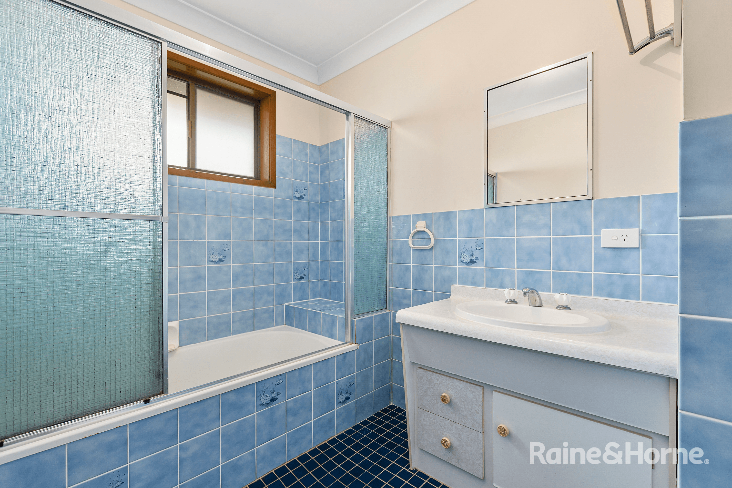 20 Elanora Avenue, POTTSVILLE, NSW 2489