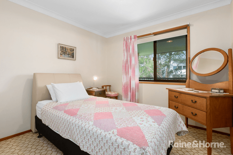 20 Elanora Avenue, POTTSVILLE, NSW 2489