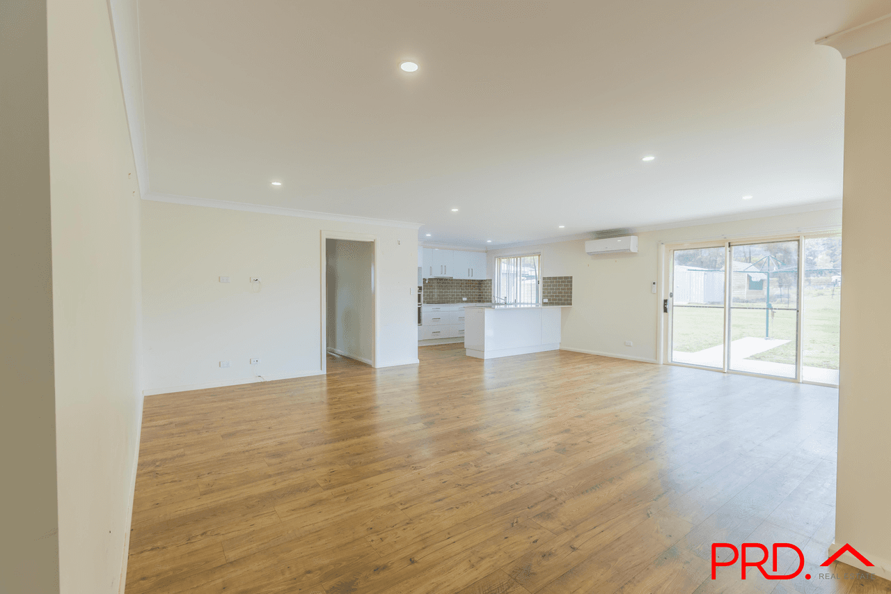 8 Maunder Street, MOONBI, NSW 2353