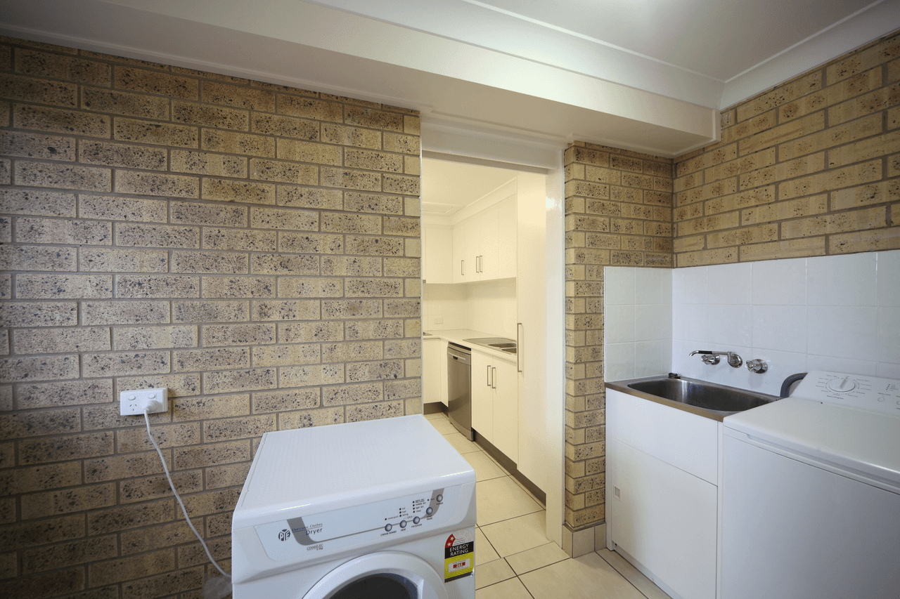 7/143  Egerton Street, EMERALD, QLD 4720