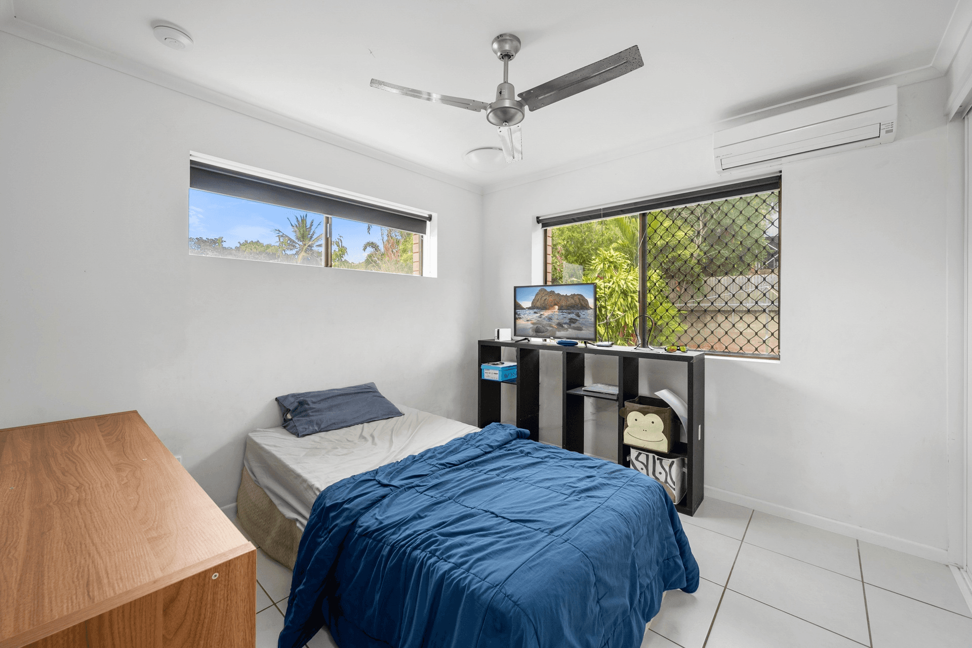 Unit 2/64 Warburton St, Castle Hill, QLD 4810