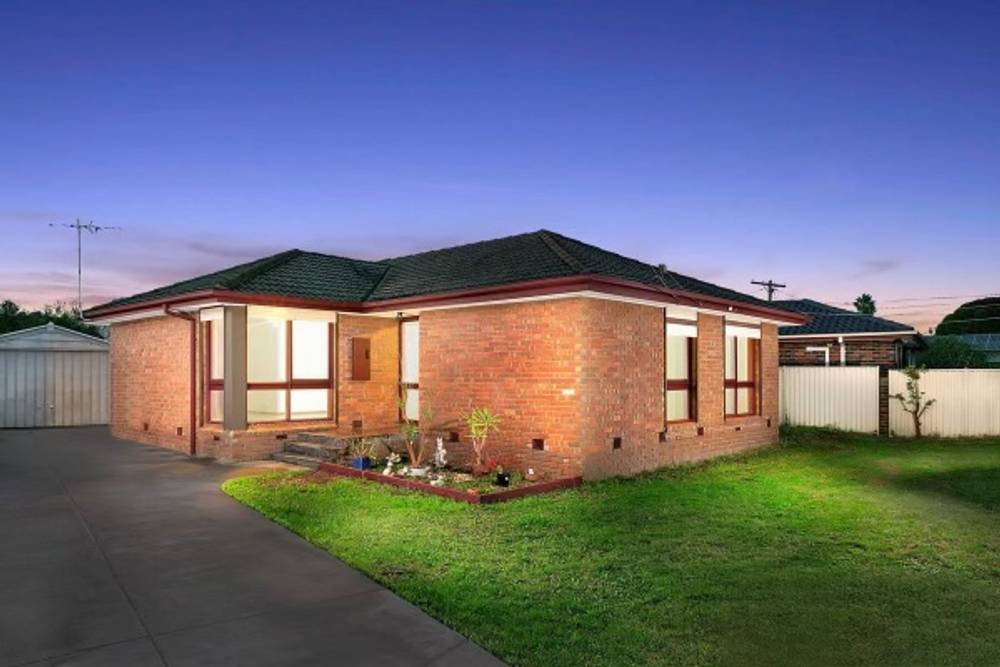 32 Rochester Drive, THOMASTOWN, VIC 3074