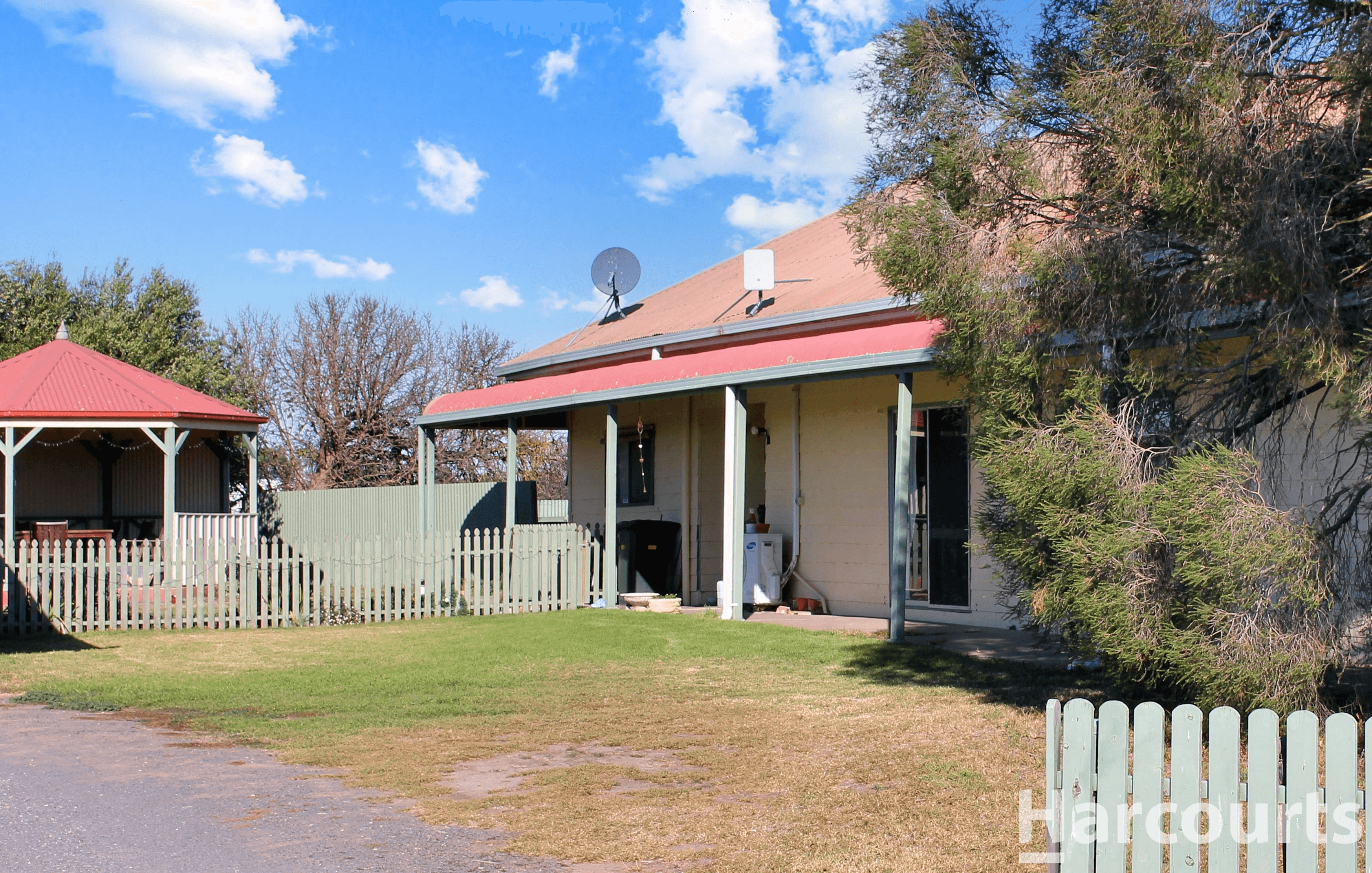 24 Riverside Road, HORSHAM, VIC 3400