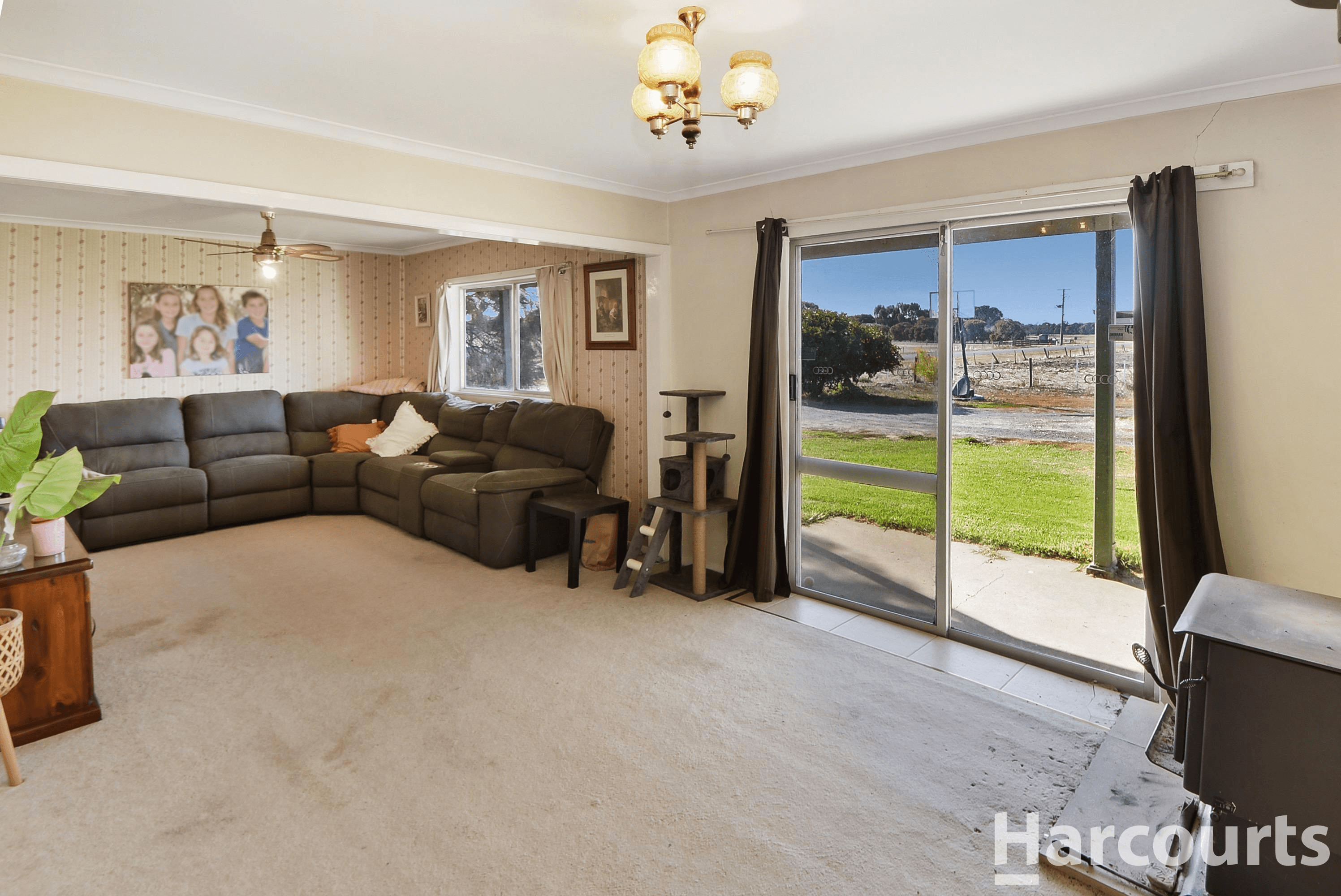 24 Riverside Road, HORSHAM, VIC 3400