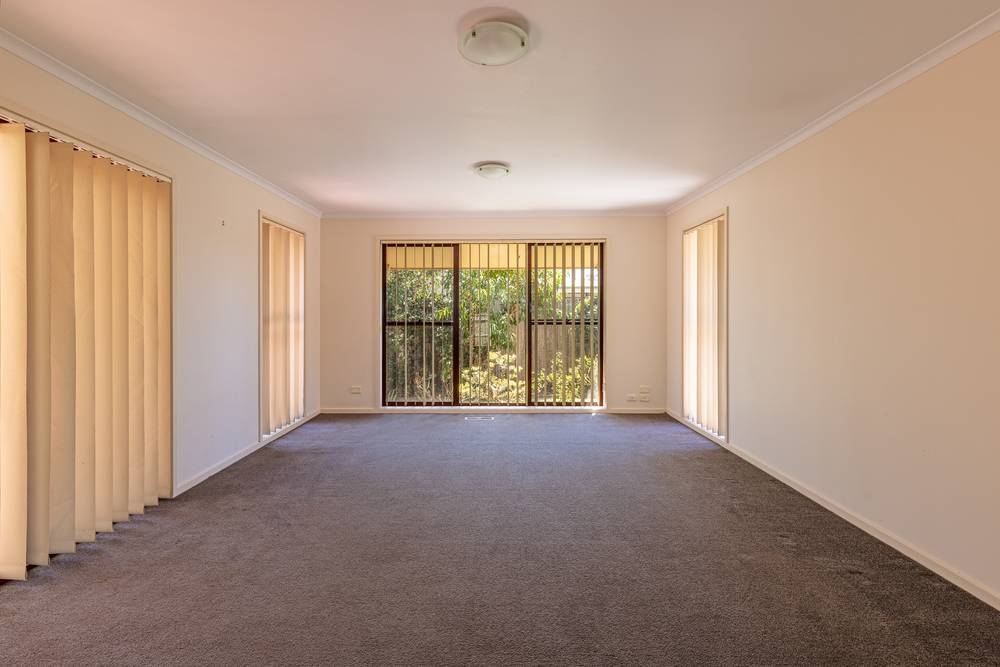 2 Woodburne Drive, SALE, VIC 3850