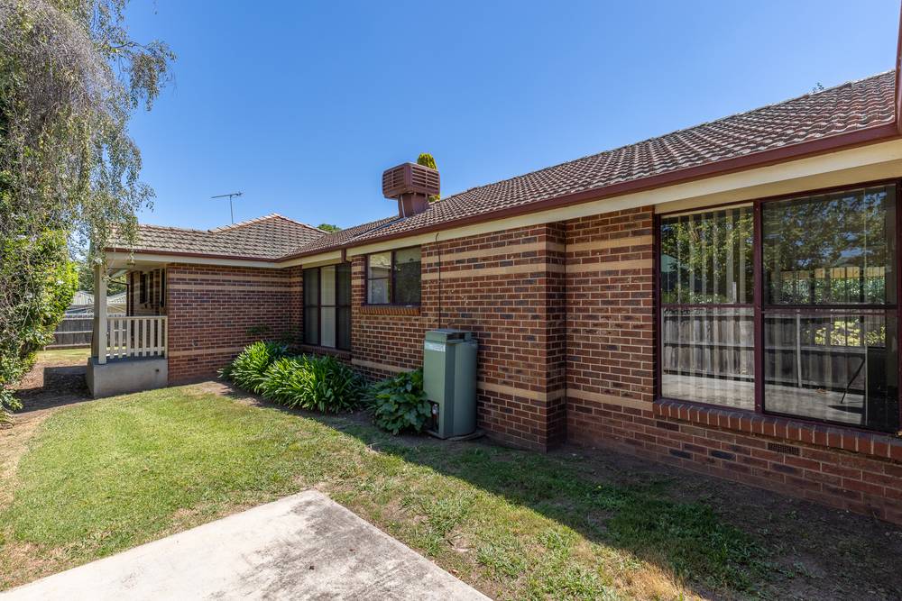 2 Woodburne Drive, SALE, VIC 3850
