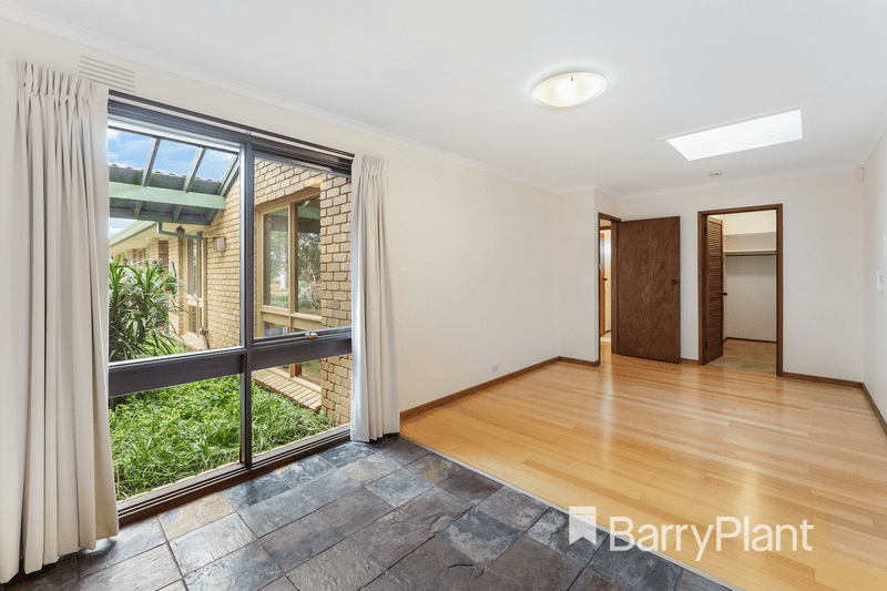 52 Golden Avenue, Werribee, VIC 3030