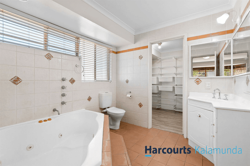 21 James Road, Kalamunda, WA 6076