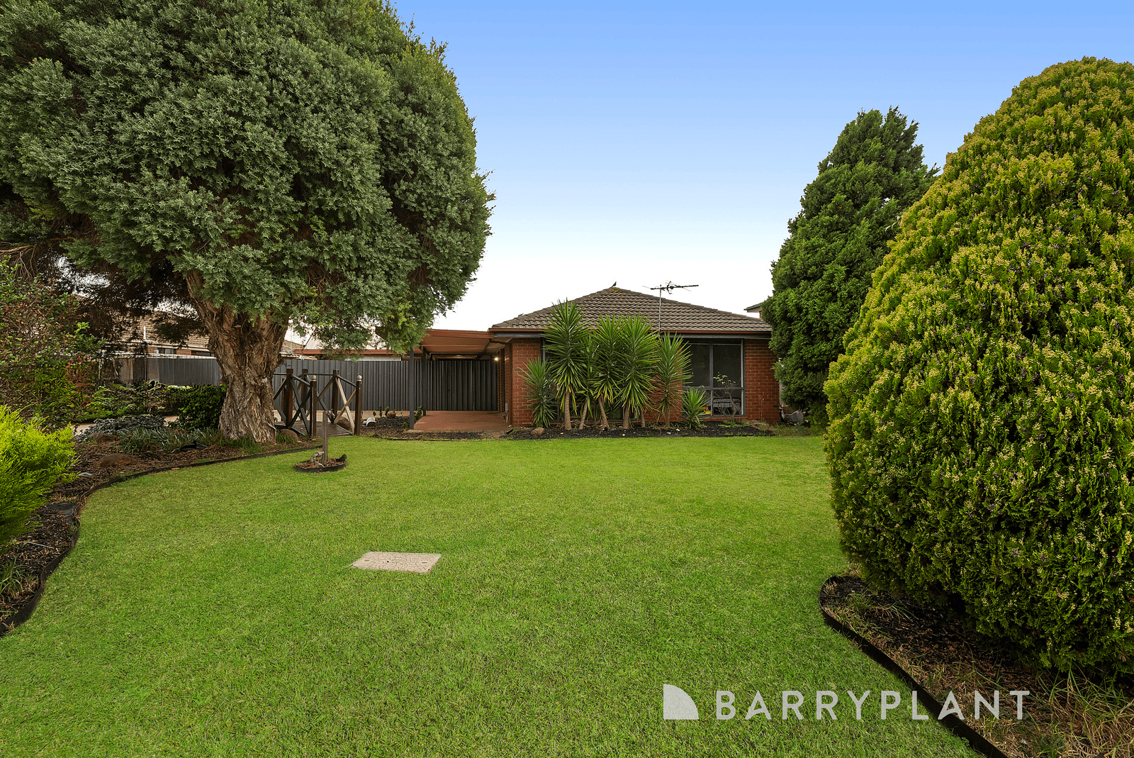 12 Lloyd Court, Brookfield, VIC 3338