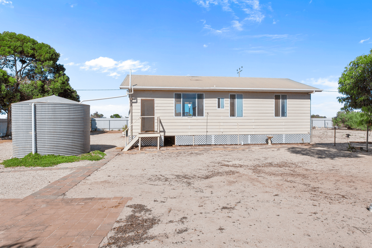 81 The Esplanade, THOMPSON BEACH, SA 5501