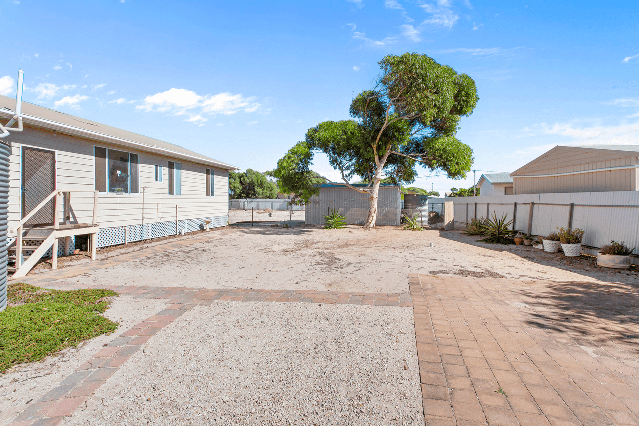 81 The Esplanade, THOMPSON BEACH, SA 5501